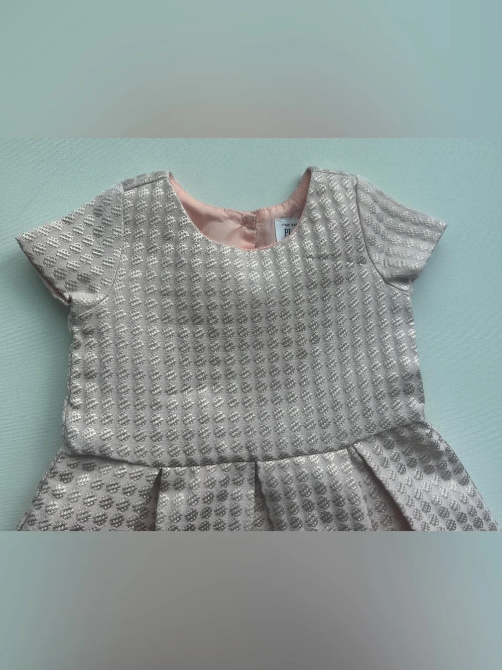 The Children's Place girl’s Blush Pink Textured Pleated Party Dress.  Size 4T.